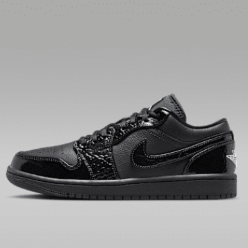 Women’s Air Jordan 1 Low SE